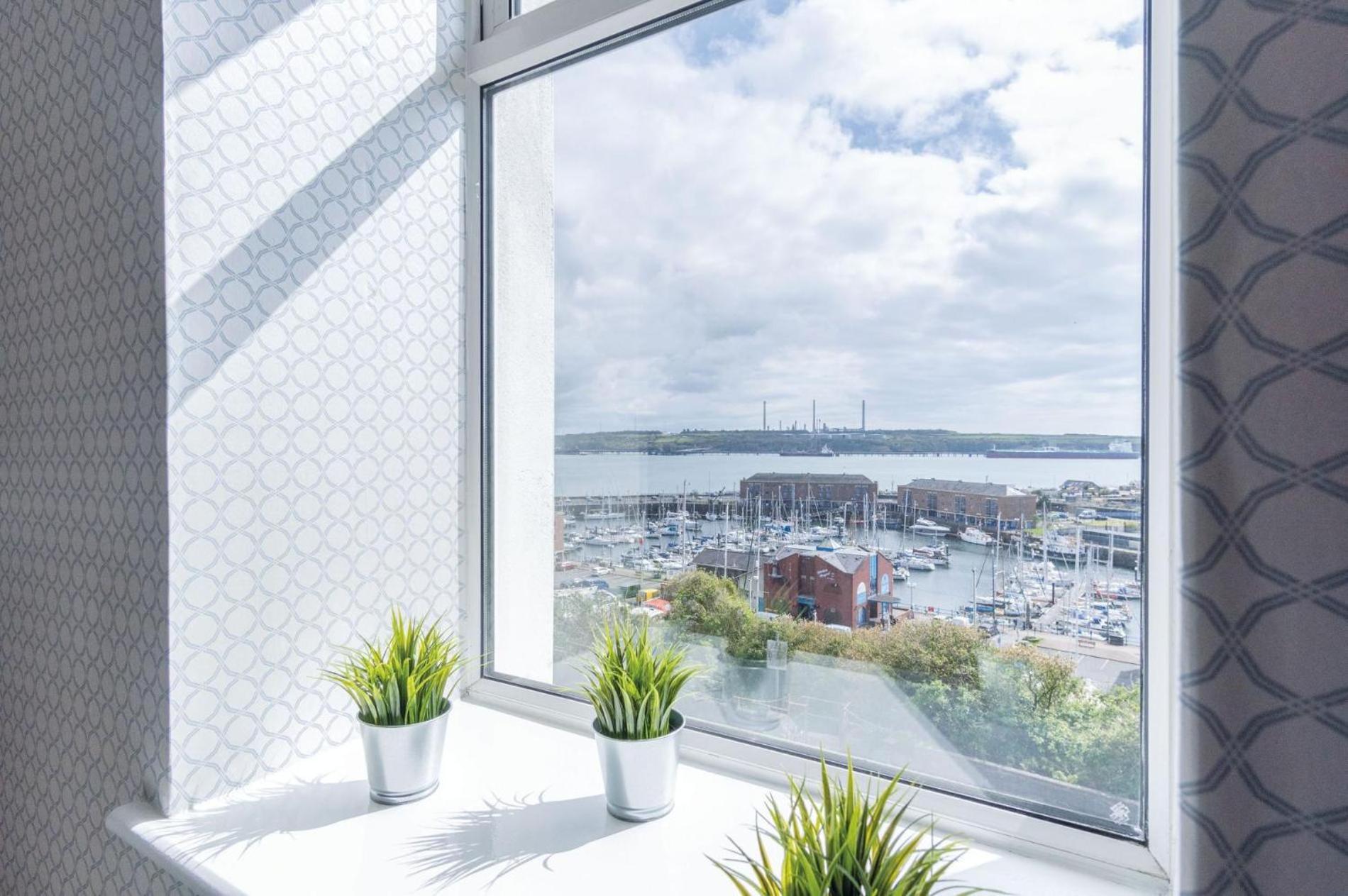 Beach Haven Hideout - 2 Bedroom - Milford Haven Exteriér fotografie